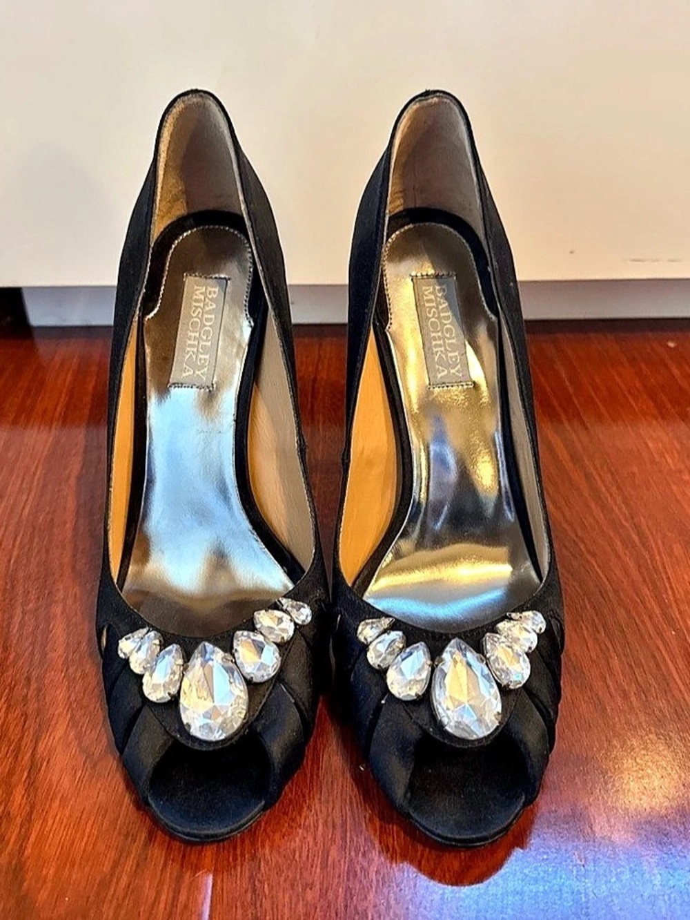Badgley Mischka Black Satin Crystal Peep Toe Heels 8.5